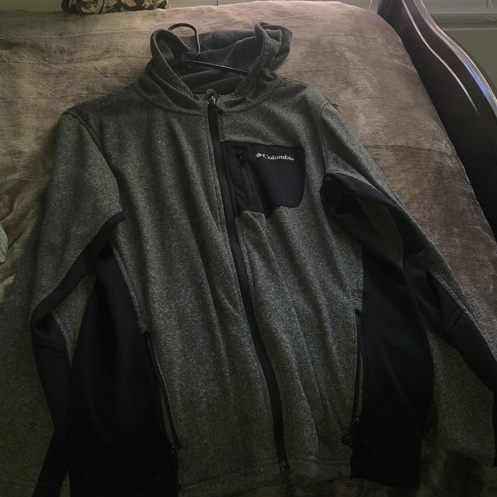Columbia sweater